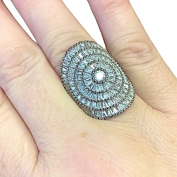 Sterling Silver Baguette Zircon Ring - Picture 5 of 17